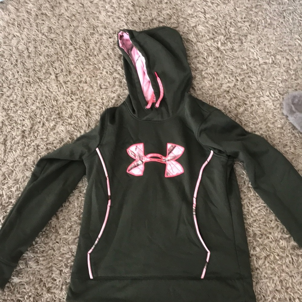 Under armor sweatshirt